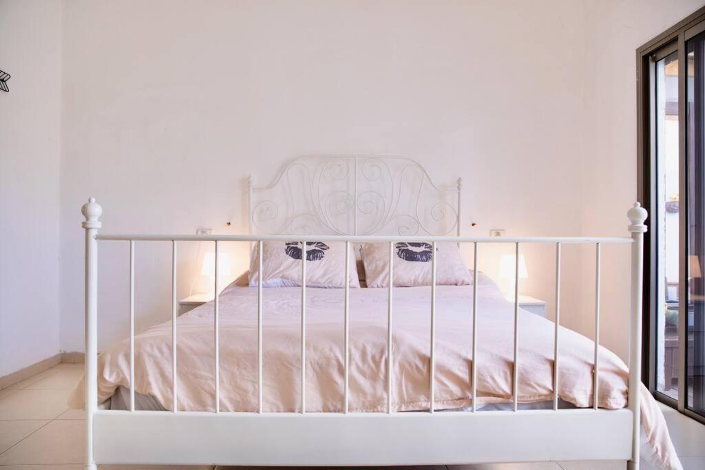 Homey Apartment Near The Beach Hadera Buitenkant foto