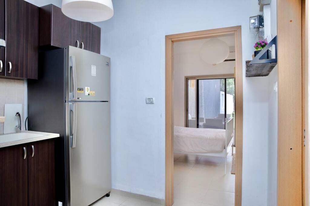 Homey Apartment Near The Beach Hadera Buitenkant foto